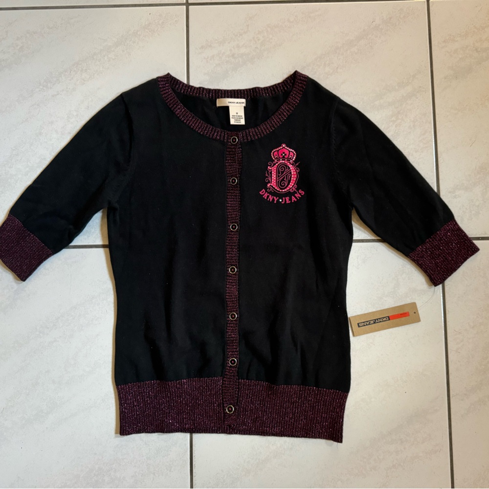 DKNY Jeans Beautiful Black Sparkly Red Cotton Sweater Shirt. Size:  Medium